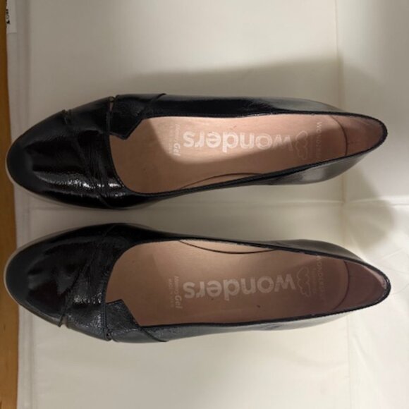 BLACK WONDERS SHOES - Picture 5 of 6